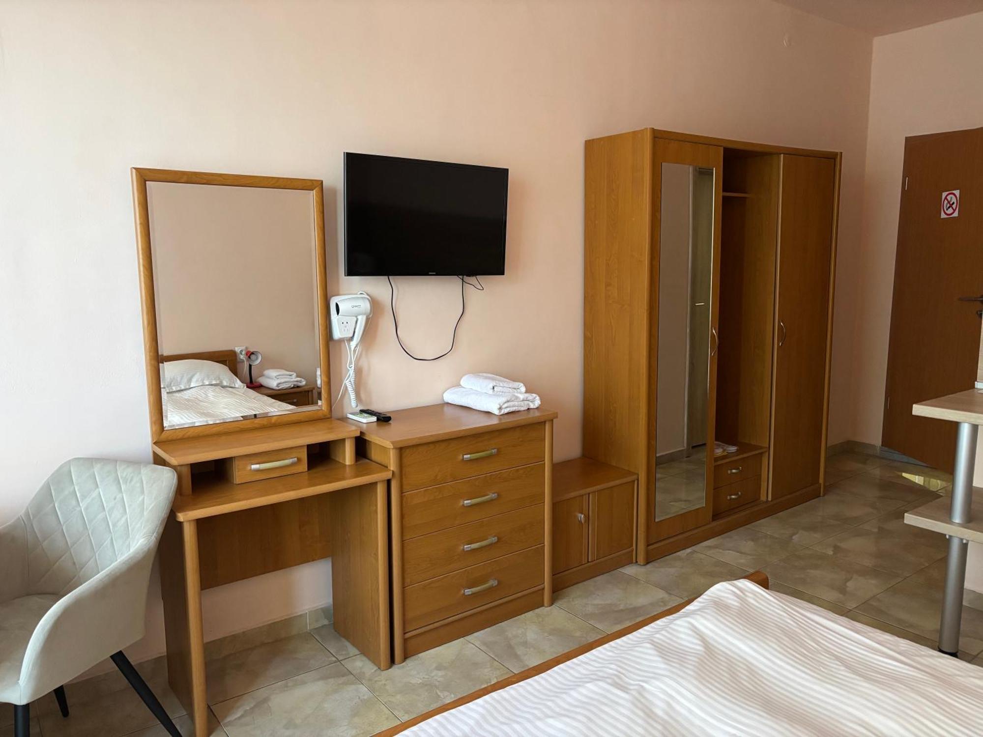 Apart Hotel Central Razgrad Exterior photo